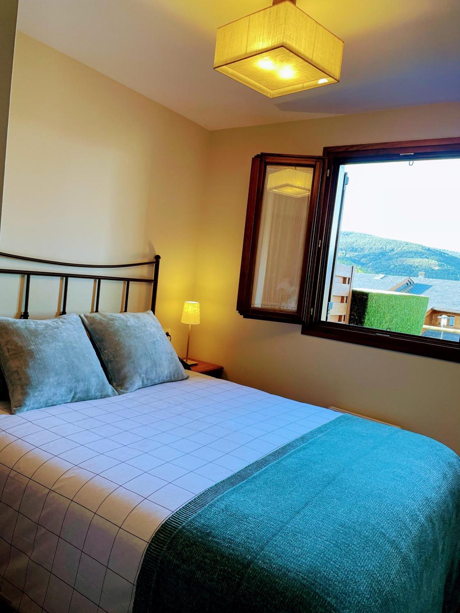 Apartamento Renovado Con Jardin Privado, Parking ,Wifi Y Piscina Osséja Dış mekan fotoğraf