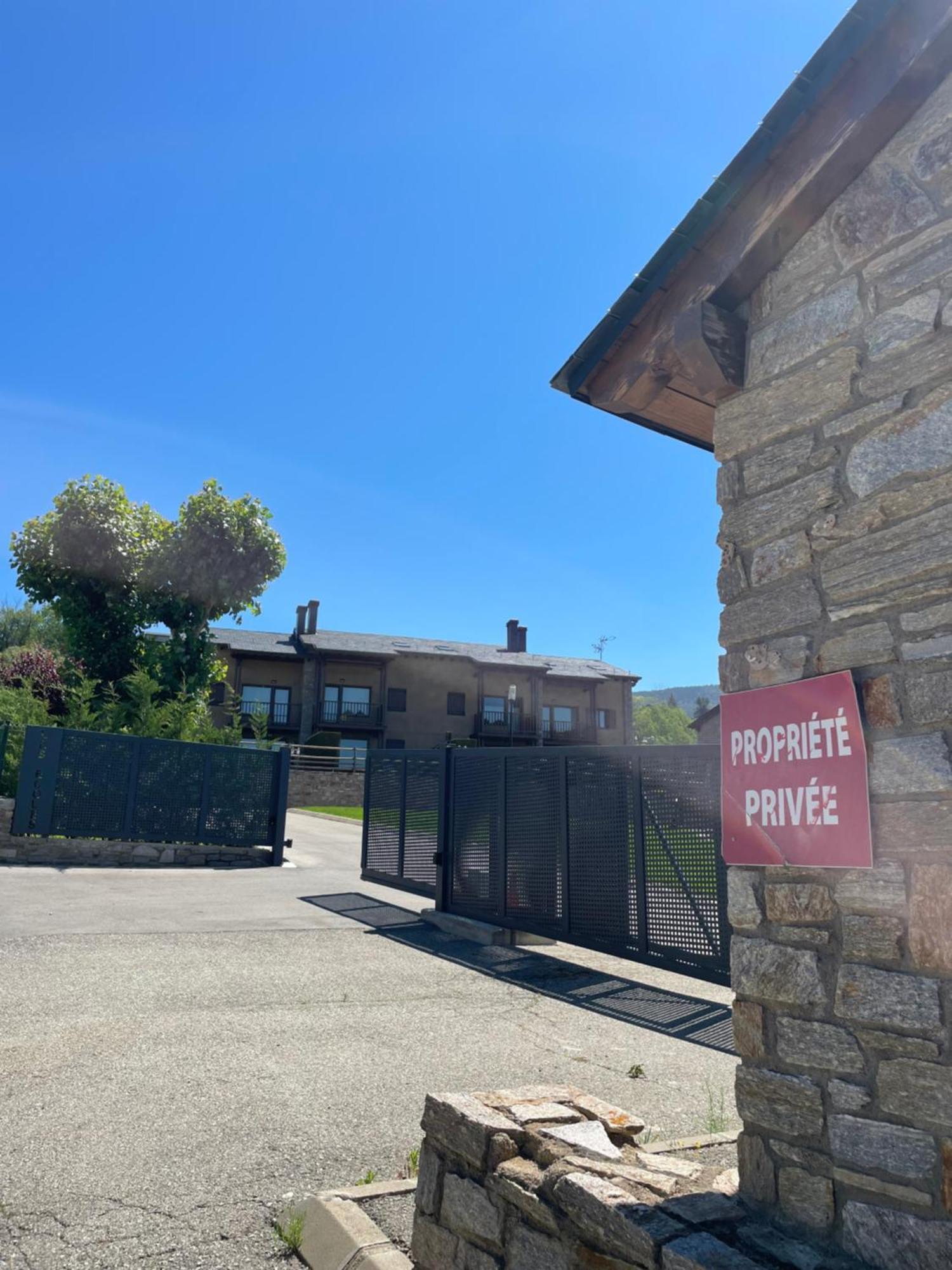 Apartamento Renovado Con Jardin Privado, Parking ,Wifi Y Piscina Osséja Dış mekan fotoğraf